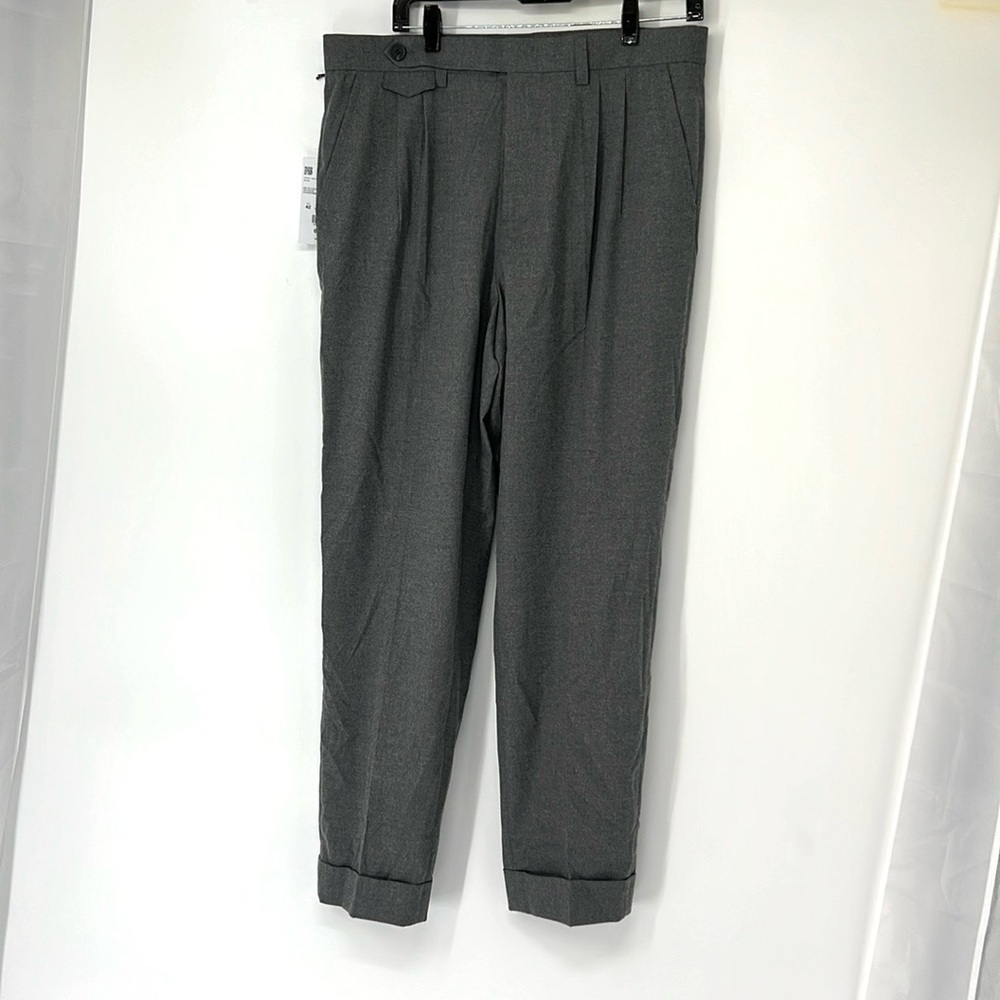 Devred 1902 NWT men’s cuffed dress pants 42 US 32